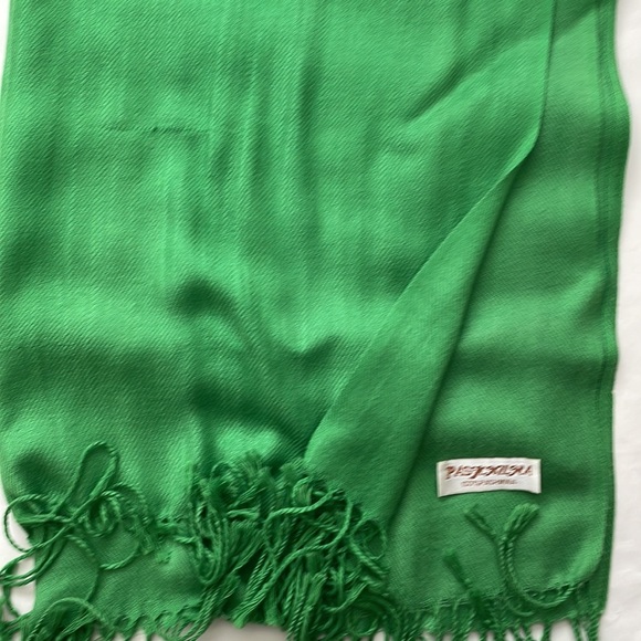 🧣Lot of 4 Pashmina Scarves Green Purple Red Brown - Picture 6 of 6